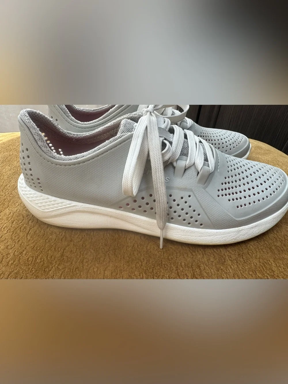 CROCS Lite Ride Pacer Lace Up Women's Sz 9 Gray Water Sneakers with Pink Insole